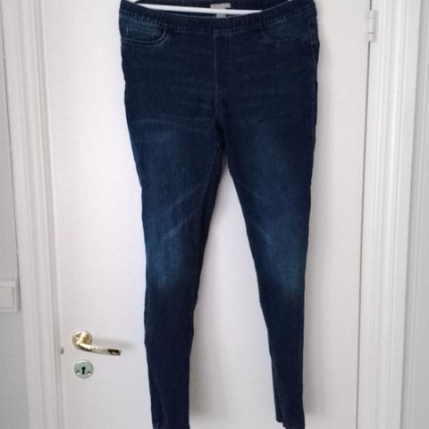 Jeans med strikk i livet fra H&M+ str 44