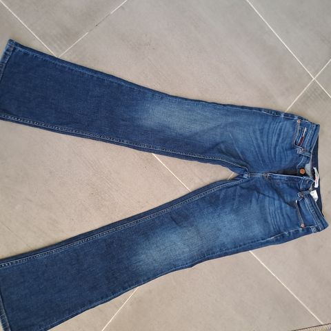 Jeans/ dongeri selges