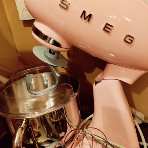 Rosa smeg bakemaskin