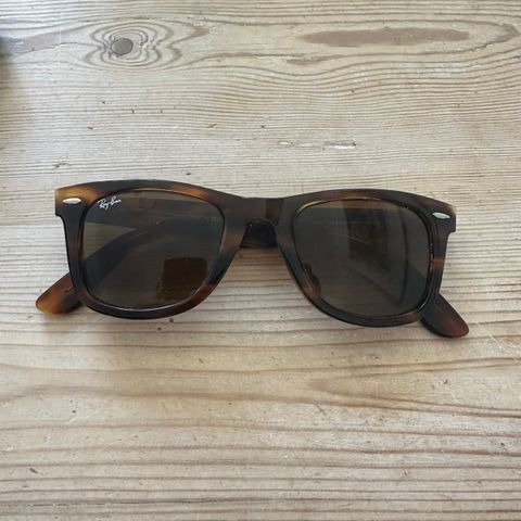 Rayban wayfarer