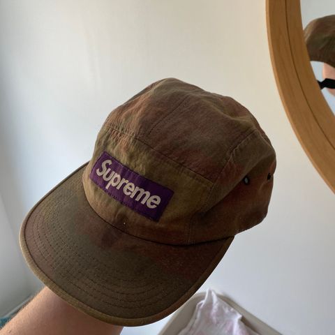 Supreme caps
