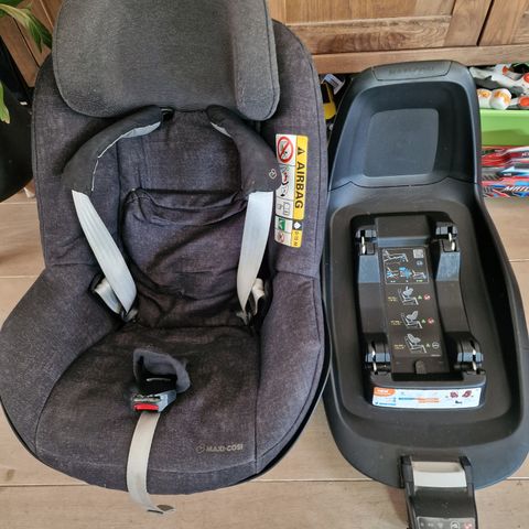 Bilsete Maxi Cosi Two way Pearl m/base