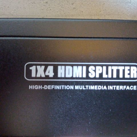 Hdmi splitter 1x4