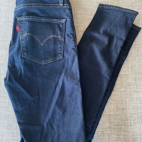 Levis - High rise skinny - 26/30