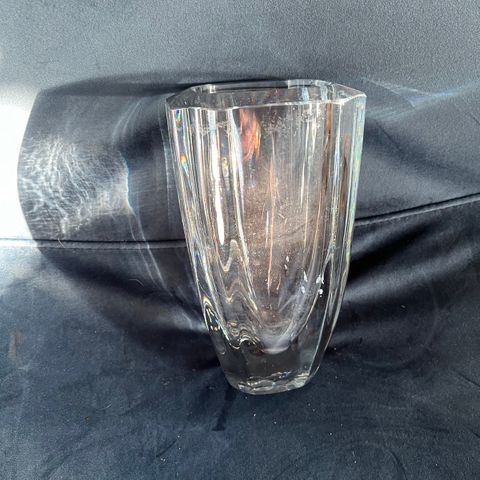 lyseblå krystall vase