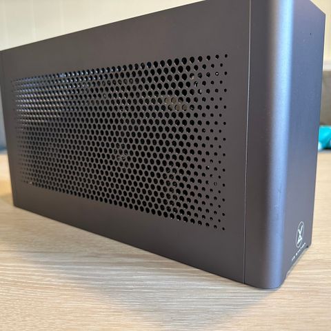 Asus XG Station Pro - eGPU M/asus dual-rtx2080-8g-EVO