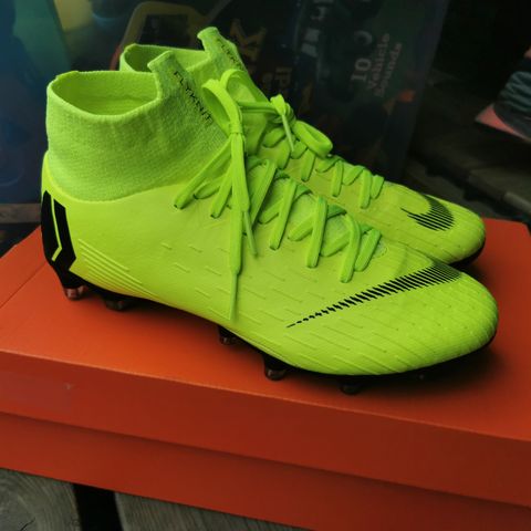 Mercurial Superfly 6 Pro