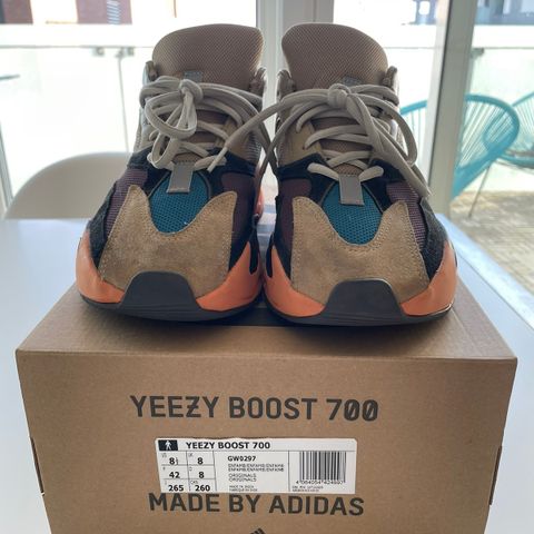 Yeezy Boost 700 Enflame Amber str 42