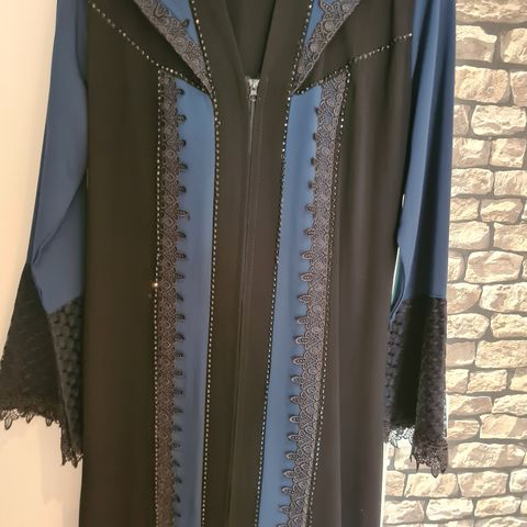 Pen Abaya