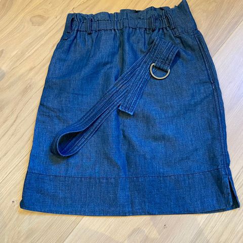 Denim skjørt fra Marc O’Polo str.34