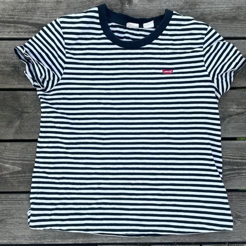 Levis t-skjorte