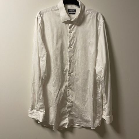 Hvit skjorte (x-long)