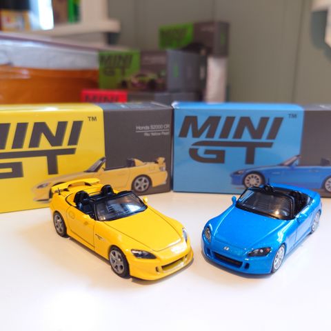 Mini GT Honda S2000 1:64