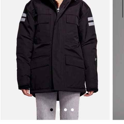 Lite brukt Parkas (Unisex) selges