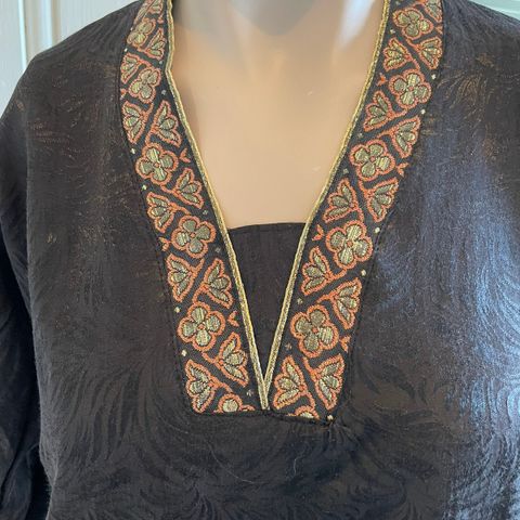 Svart tunika / kurtha