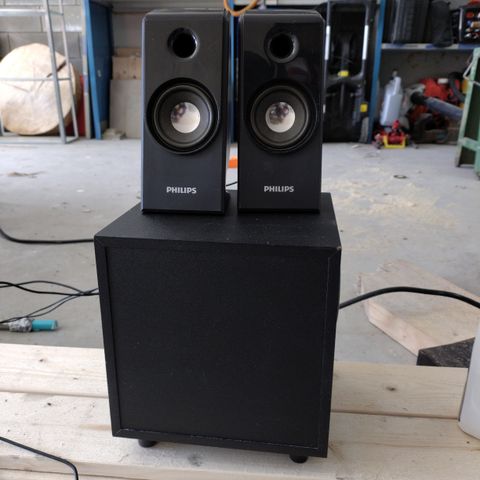 Philips 2.1 lydsystem