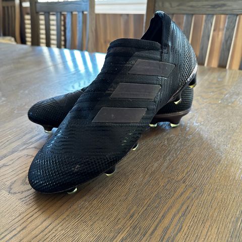 Adidas Nemeziz 17+ str 40 2/3 fotballsko