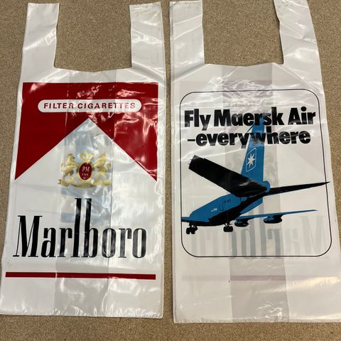 Marlboro/Maersk air plast pose