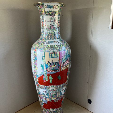 Stor vase fra Kina, ca 180 cm høy, ca 60 cm bredde 🤩