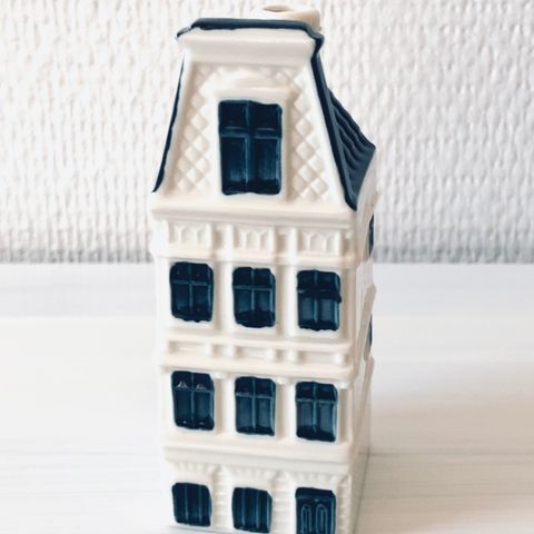 KLM Blue Delft house nr 61 og 84 og 55