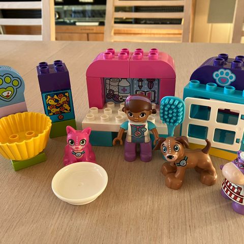 Duplo Mc Stuffins Pet Vet Care (10828)