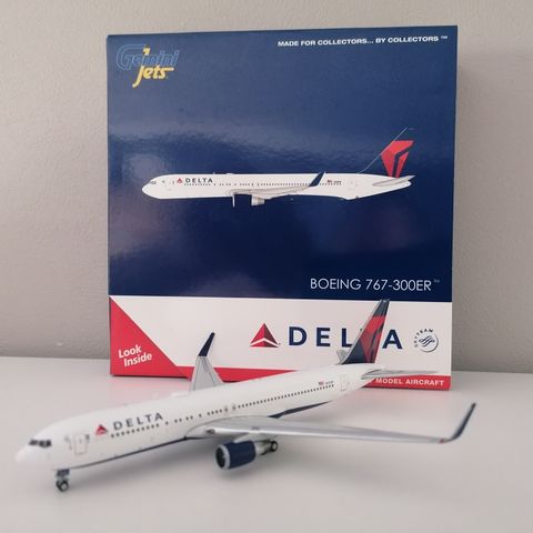 Flymodell Delta