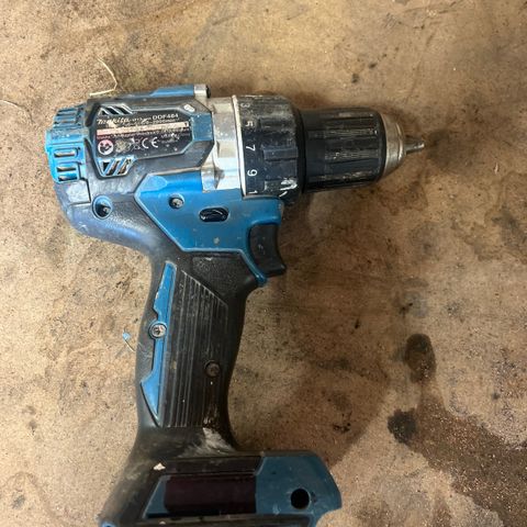 Makita DDF484