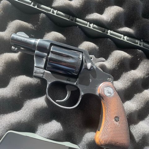 Spesial revolver Colt Detective spec 32 colt N.P CTG.