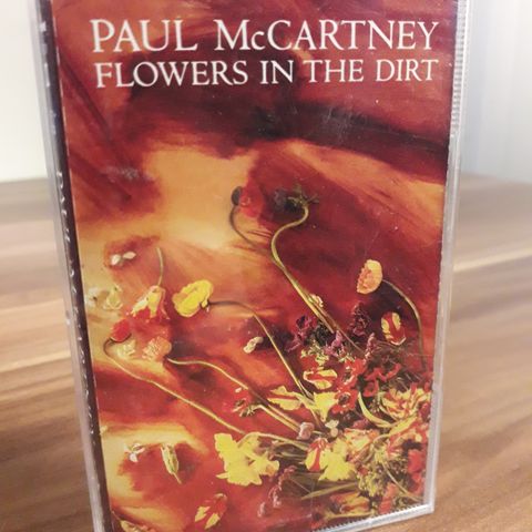 Paul McCartney "Flowers in the Dirt" (1989) kassett