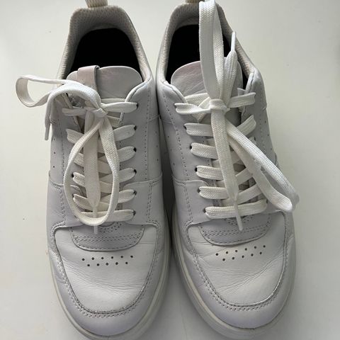 Hvite Ecco sneakers