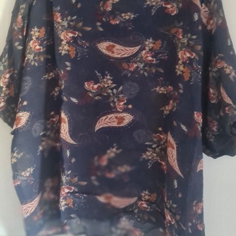 Ubrukt bluse fra Marie Phillippe, viskose