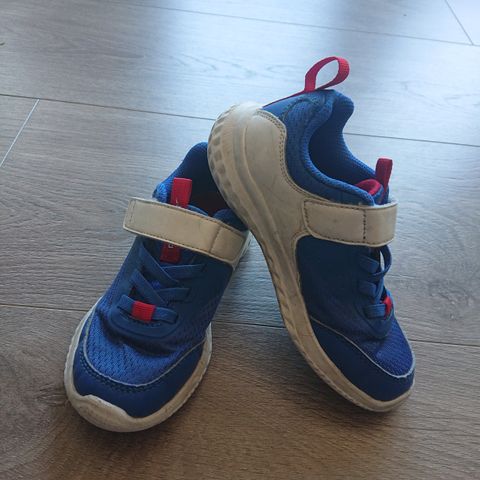 Reebok lett sko