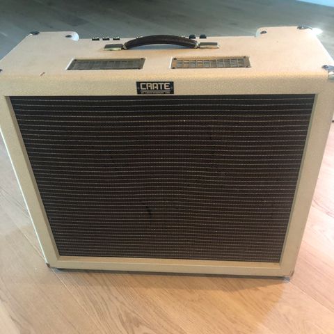 Crate Vintage Club 50 watt 3x10" rør gitar Combo.