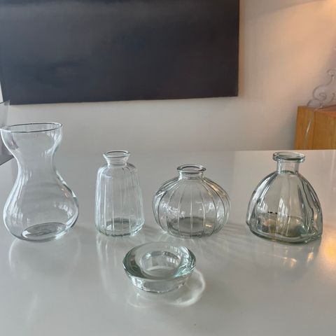 Vaser og t-lysestaker (UTLEIE)