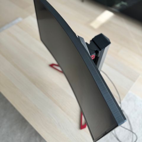 200hz curved 29,5’’ Acer Predator gamingskjerm