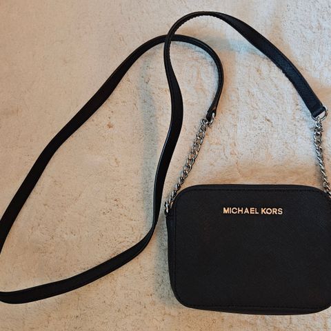 Michael Kors jet set crossbody mini