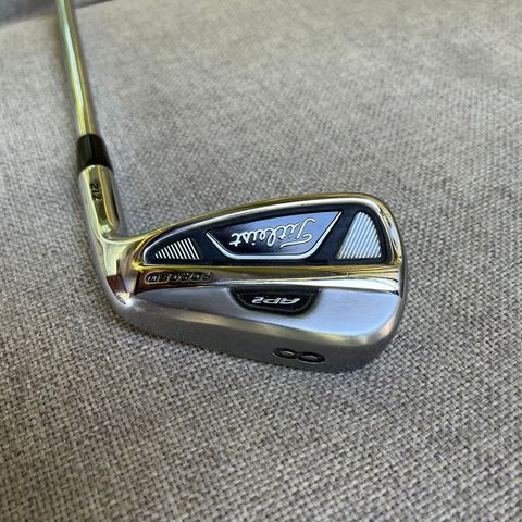 Titleist ap2 712 8er jern