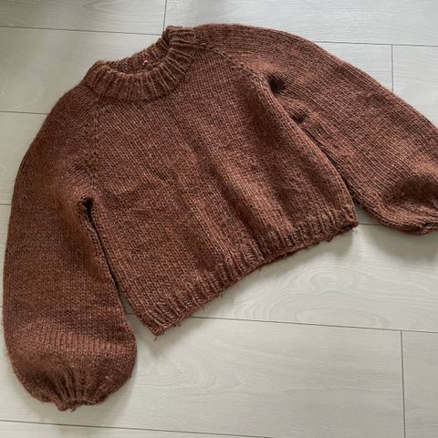 PetiteKnit Holiday sweater str M