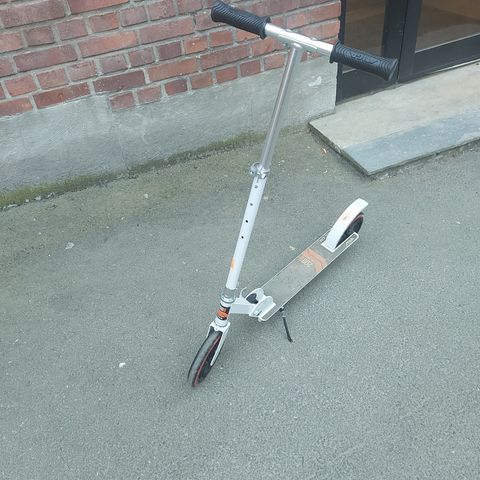 Kick scooter