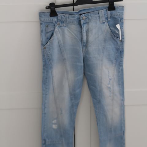 Ubrukte H&M skinny jeans