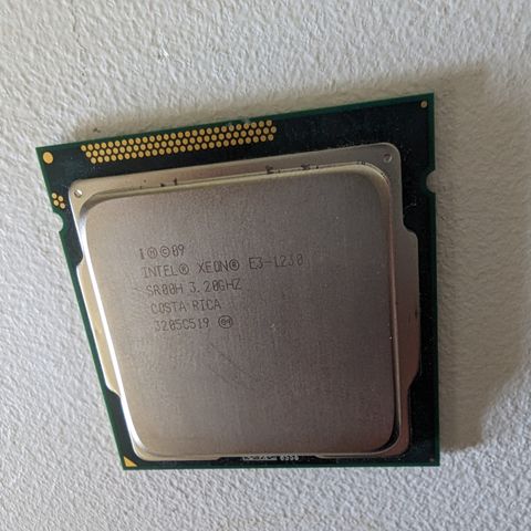 Intel® Xeon® Processor E3-1230