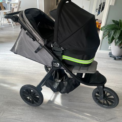 Babyjogger city elite 2 med bagdel og regntrekk