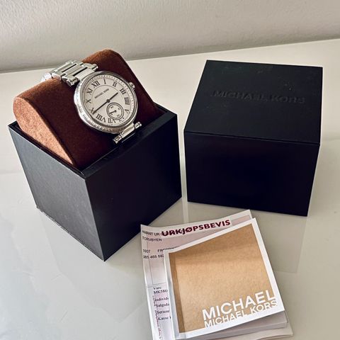 MICHAEL KORS Skylar MK5866 klokke