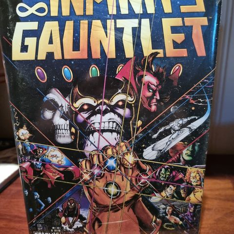 Marvel omnibus - the Infinity Gaunlet.