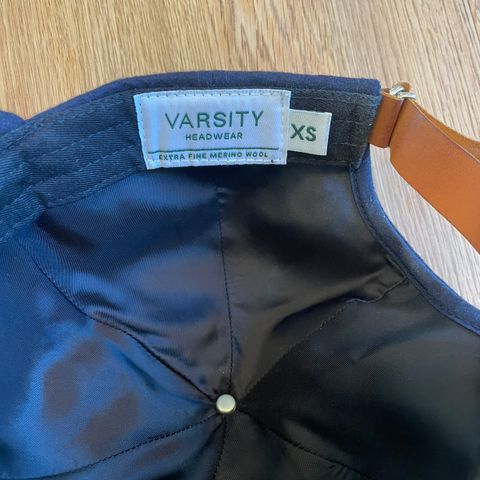 Varsity Caps str XS