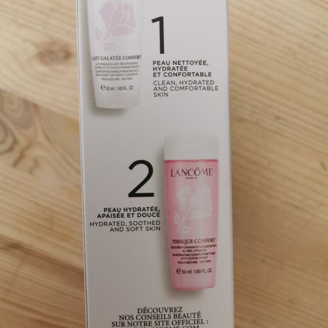 Hudpleisett fra Lancôme