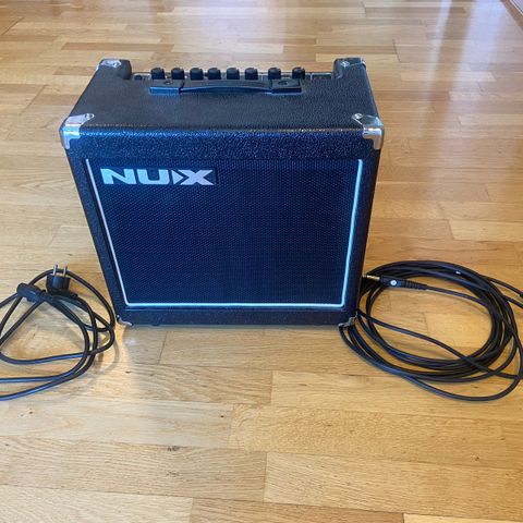 Gitarforsterker, NUX mighty 15se