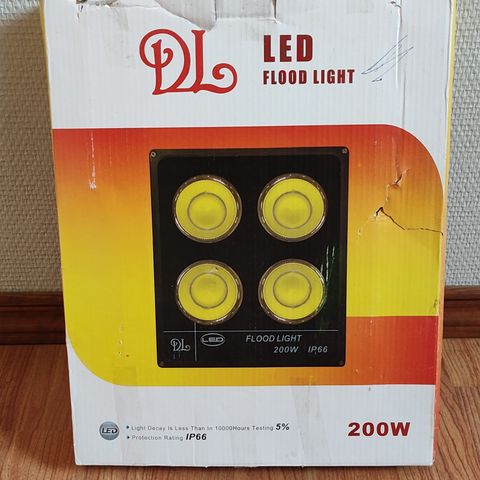 LED FLOOD LIHGT 200 WALT