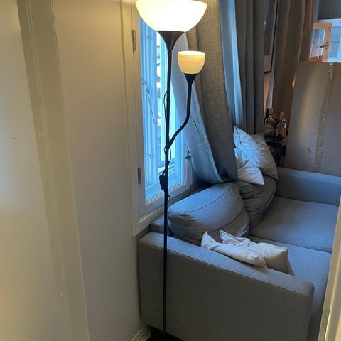 IKEA gulvlampe (reservert)