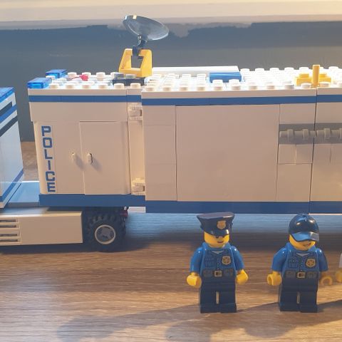 60044 Mobile Police Unit Lego City